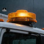 2 amber warning strobe lights, UFO-shaped with magnetic base, 9-80V cigarette lighter adapter, suitable for trucks, SUVs, fire trucks, snowplows, and rescue vehicles. - Image 4